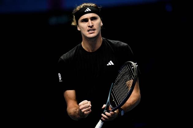 Germany s Alexander Zverev react during the singles tennis match of the ATP, Tennis Herren World Tour Finals against United States™ Ben Shelton at the Inalpi Arena in Turin, Italy - Sunday, Nov. 9, 2025. - .  Copyright: xMarcoxAlpozzi LaPressex