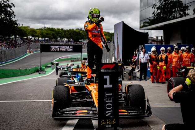 F1 - SAO PAULO GRAND PRIX 2025 NORRIS Lando (gbr), McLaren F1 Team MCL39, portrait during the 2025 Formula 1 Grande Premio de Sao Paulo, 2025 Sao Paulo Grand Prix, 21th round of the 2025 FIA Formula One World Championship, WM, Weltmeisterschaft from November 7 to 9, 2025 on the Interlagos, in Sao Paulo, Brazil - Sao PauloBrazil  Copyright: xALBERTOxVIMERCATIx