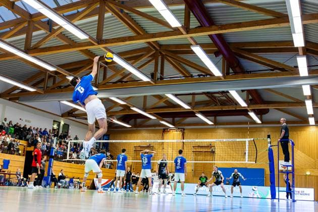 09 11 2025, GER, Volleyball, Season 2025 2026, Men, DVV Cup, Round of 16, Blue Volleys Gotha Barock Volleys MTV Ludwigsburg Jean Filippidis Blue Volleys Gotha 99867 Gotha Sporthalle Sportanlage Ernesti Thüringen Germany
