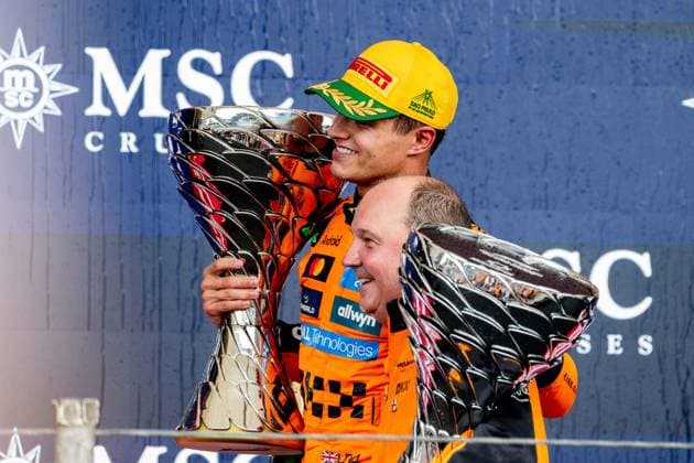 F1 - SAO PAULO GRAND PRIX 2025 NORRIS Lando (gbr), McLaren F1 Team MCL39, portrait PODIUM during the 2025 Formula 1 Grande Premio de Sao Paulo, 2025 Sao Paulo Grand Prix, 21th round of the 2025 FIA Formula One World Championship, WM, Weltmeisterschaft from November 7 to 9, 2025 on the Interlagos, in Sao Paulo, Brazil - Sao PauloBrazil  Copyright: xALBERTOxVIMERCATIx