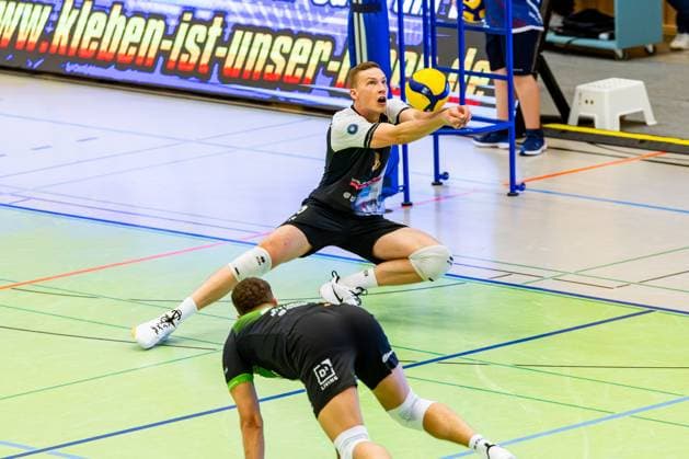 09 11 2025, GER, Volleyball, Season 2025 2026, Men, DVV Cup, Round of 16, Blue Volleys Gotha Barock Volleys MTV Ludwigsburg Tomi Saarinen Barock Volleys MTV Ludwigsburg 99867 Gotha Sporthalle Sportanlage Ernesti Thüringen Germany
