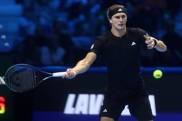 Alexander Zverev vs Ben Shelton Alexander Zverev of Germany in action during the Round Robin singles match between Alexander Zverev of Germany and Ben Shelton of Usa on Day One of the Nitto ATP, Tennis Herren World Tour Finals. Turin Inalpi Arena Italy Copyright: xMarcoxCanonierox