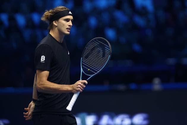 Alexander Zverev vs Ben Shelton Alexander Zverev of Germany looks on during the Round Robin singles match between Alexander Zverev of Germany and Ben Shelton of Usa on Day One of the Nitto ATP, Tennis Herren World Tour Finals. Turin Inalpi Arena Italy Copyright: xMarcoxCanonierox