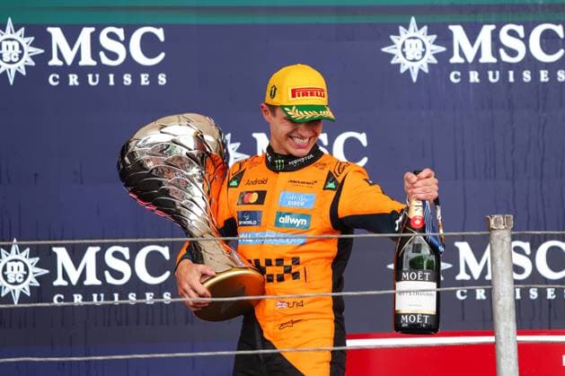 F1 - SAO PAULO GRAND PRIX 2025 podium NORRIS Lando (gbr), McLaren F1 Team MCL39, portrait during the 2025 Formula 1 Grande Premio de Sao Paulo, 2025 Sao Paulo Grand Prix, 21th round of the 2025 FIA Formula One World Championship, WM, Weltmeisterschaft from November 7 to 9, 2025 on the Interlagos, in Sao Paulo, Brazil - Sao PauloBrazil  Copyright: xANTONINxVINCENTx