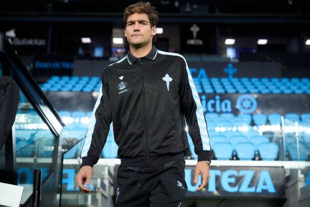 ESP: RC Celta - FC Barcelona, Barca Liga match 2025-2026, Date 12 Marcos Alonso of RC Celta during the La Liga match 2025-2026, date 12 between RC Celta and FC Barcelona played at Abanca Balaidos Stadium on November 09, 2025 in Vigo, Spain. kpng Copyright: xPedroxOMinax xPRESSINx PM_251109_CEL_BAR_003