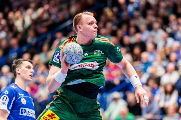 Justus Fischer TSV Hannover Burgdorf, 54 in goal throw GER, TBV Lemgo Lippe vs TSV Hannover Burgdorf, Handball, 1 Bundesliga, 11 Matchday, Season 2025 2026, 09 11 2025 GER, TBV Lemgo Lippe vs TSV Hannover Burgdorf, Handball, 1 Bundesliga, 11 Matchday, Season 2025 2026, 09 11 2025 Lemgo Copyright: xEibner-Pressefoto JanxRollingerx EP_JSK