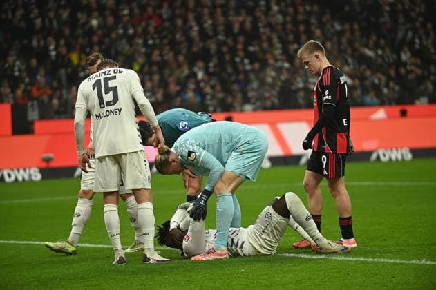 09 11 2025 xhpx Frankfurt am Main, Deutsche Bank Park Bundesliga Season 2025 2026 Eintracht Frankfurt 1 FSV Mainz 05 DFL DFB REGULATIONS PROHIBIT ANY USE OF PHOTOGRAPHS AS IMAGE SEQUENCES AND OR QUASI VIDEO