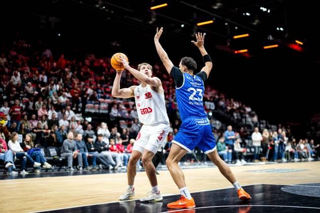09 11 2025 Basketball Season 2025 2026 2 Bundesliga Pro A 11 Matchday Nuremberg Falcons Basketball Club NBC PS Karlsruhe Lions ThHa xthxhax Brandton Chatfield 33, Nuremberg Falcons BC NBC Maurice Marko Pluskota 23, PS Karlsruhe Lions, PSK Lions