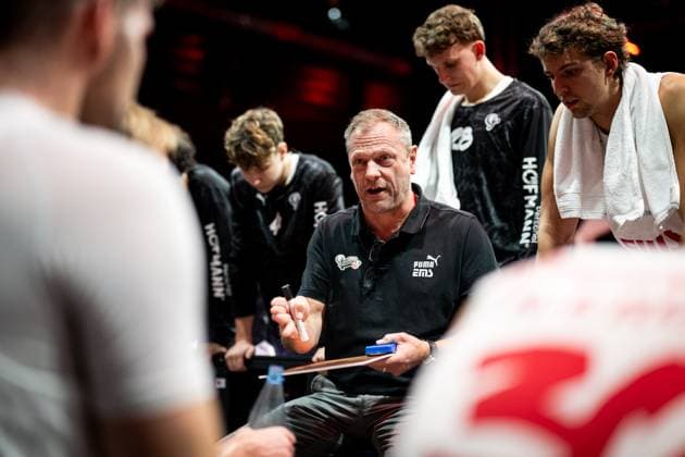 09 11 2025 Basketball Season 2025 2026 2 Bundesliga Pro A 11 Matchday Nuremberg Falcons Basketball Club NBC PS Karlsruhe Lions ThHa xthxhax Ralph Junge Trainer Headcoach Nuremberg Falcons BC NBC