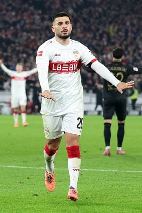 09 11 2025, xrekx, Fussball 1 Bundesliga, VfB Stuttgart FC Augsburg v l Torjubel nach dem Tor zum celebrating the goal celebrate 3 2 durch Deniz Undav VfB Stuttgart DFL DFB REGULATIONS PROHIBIT ANY USE OF PHOTOGRAPHS as IMAGE SEQUENCES and or QUASI VIDEO Stuttgart