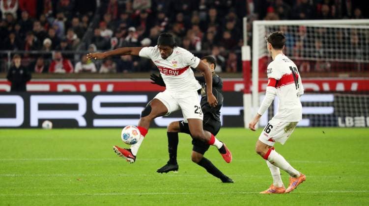 09 11 25 VfB Stuttgart FC Augsburg Germany, Stuttgart, 09 11 2025, Football, Bundesliga, Season 2025 2026, VfB Stuttgart FC Augsburg Dan Axel Zagadou VfB Stuttgart