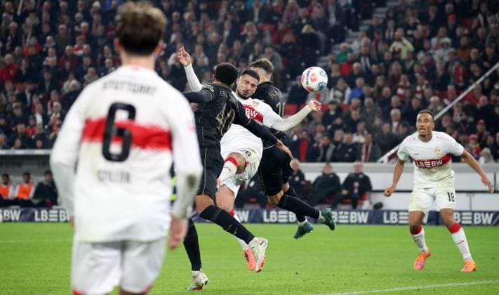 09 11 25 VfB Stuttgart FC Augsburg Germany, Stuttgart, 09 11 2025, Football, Bundesliga, Season 2025 2026, VfB Stuttgart FC Augsburg Deniz Undav VfB Stuttgart Goal 2 2 Undav