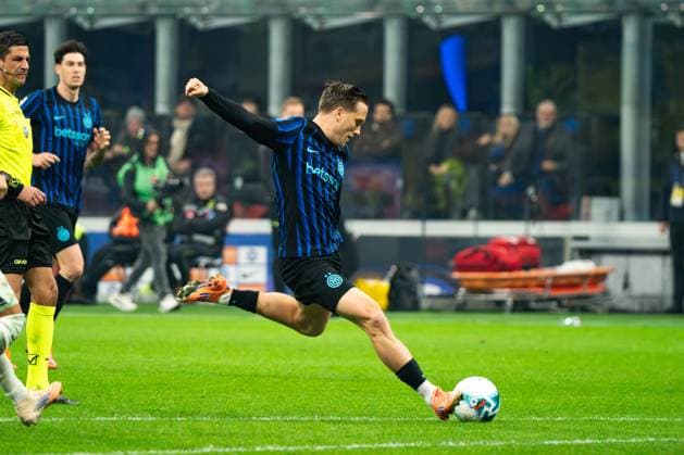 Piotr Zielinski (FC Inter) during Inter - FC Internazionale vs SS Lazio, Italian soccer Serie A match in Milan, Italy, November 09 2025  Copyright: xLucaxRossini IPAxSportx xipa-agency.netx xx IPA_67778335 IPA_Agency_IPA67778335