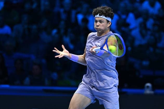 2025 Nitto ATP, Tennis Herren Finals -Ben Shelton v Alexander Zverev - Torino Ben Shelton (USA) during his first match at the 2025 Nitto ATP Finals in Torino, ITALY, on November 9, 2025. Photo by Corinne Dubreuil ABACAPRESS.COM TORINO Italy  Copyright: xDubreuilxCorinne ABACAx