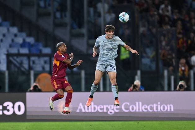 CALCIO - Serie A - AS Roma - Udinese Calcio Wesley of A.S. Roma and Alessandro Zanoli of Udinese Calcio are in action during the 11th day of the Serie A Championship between A.S. Roma and Udinese Calico at the Olympic Stadium on November 9, 2025 in Rome, Italy. Rome Italy  Copyright: xIPAxSport ABACAx