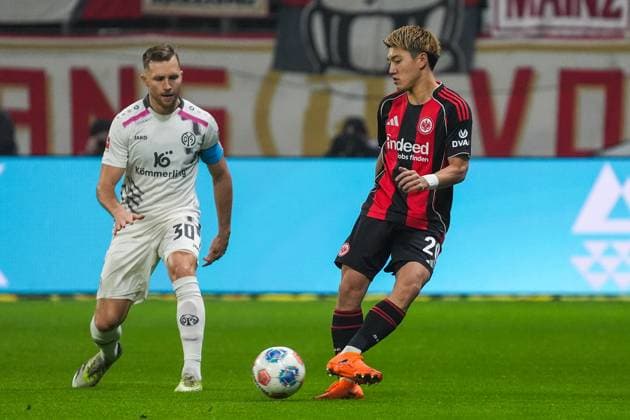 Ritsu Doan Eintracht Frankfurt, 20 vs Silvan Widmer 1 FSV Mainz 05, 30 Frankfurt 09 11 2025 Eintracht Frankfurt vs 1 FSV Mainz 05, Deutsche Bank Park, Matchday 10 Bundesliga