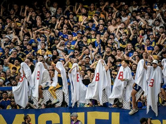 Boca Juniors v River Plate - Torneo Apertura Betano 2025 In Buenos Aires, Argentina, on November 9, 2025, Boca Juniors fans attend the match between Boca Juniors and River Plate. In a new edition of the Superclasico of Argentine football, Boca Juniors beats River Plate 2-0 and qualifies for the next Copa Conmebol Libertadores 2026. Alberto J Armando, La Bombonera Stadium. Buenos Aires Argentina  Copyright: xFacundoxMoralesx originalFilename:morales-bocajuni251109_npsBv.jpg