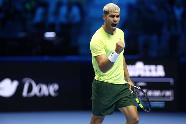 Carlos Alcaraz vs Alex De Minaur Carlos Alcaraz of Spain celebrates during the Round Robin singles match between Carlos Alcaraz of Spain and Alex De Minaur of Australia on Day One of the Nitto ATP, Tennis Herren World Tour Finals. Torino Inalpi Arena Italy Copyright: xMarcoxCanonierox