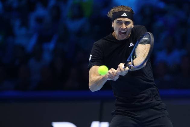 Alexander Zverev vs Ben Shelton Alexander Zverev of Germany in action during the Round Robin singles match between Alexander Zverev of Germany and Ben Shelton of Usa on Day One of the Nitto ATP, Tennis Herren World Tour Finals. Turin Inalpi Arena Italy Copyright: xMarcoxCanonierox