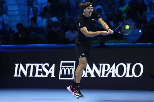 Alexander Zverev vs Ben Shelton Alexander Zverev of Germany in action during the Round Robin singles match between Alexander Zverev of Germany and Ben Shelton of Usa on Day One of the Nitto ATP, Tennis Herren World Tour Finals. Turin Inalpi Arena Italy Copyright: xMarcoxCanonierox