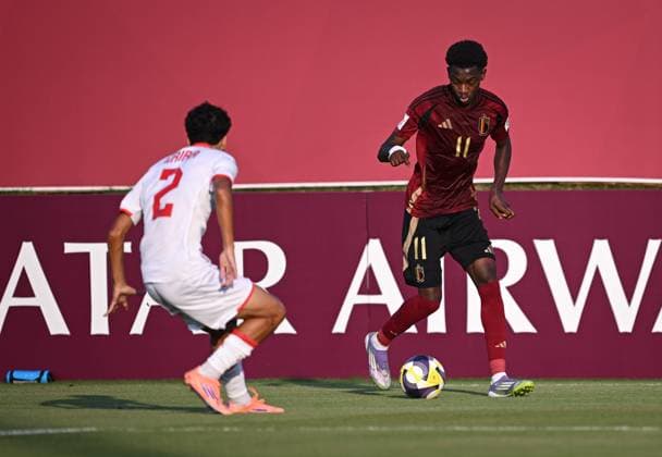 Football, Junior U 17 World Cup 2025 Preliminary Round 09 11 2025 Group D Belgium Tunisia Jesse Bisiwu right, Belgium vs Ayoub Grira left, Tunisia