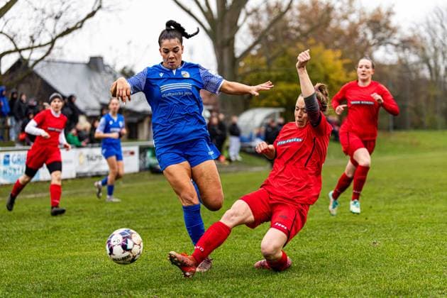 09 11 2025, GER, Soccer, Women, Season 2025 2026, State Cup, TSV Sundhausen 1869 FC Carl Zeiss Jena U20 Juniors Anika Metzner FC Carl Zeiss Jena U20 Juniors , 99867 Gotha OT Sundhausen Rasenplatz Sportplatz Truegleb Thüringen Germany