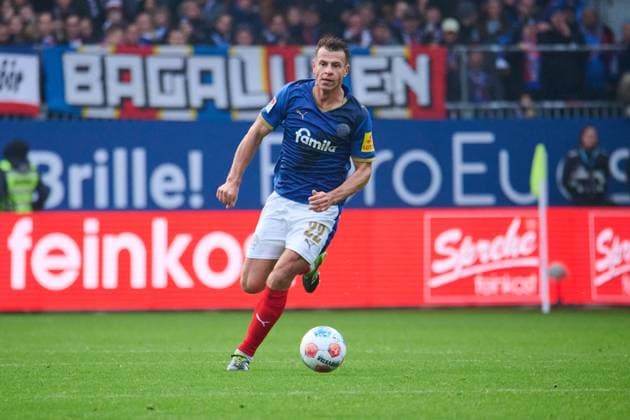09 11 2025, Football, Men, 2 BL Bundesliga , Season 2025 2026, Holstein Kiel Fortuna Düsseldorf, Matchday 12 Stefan Schwab Kiel Holstein Stadion Schleswig Holstein Germany