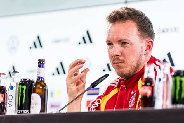 DFB mens training camp press conference 10 11 2025 Julian Nagelsmann national coach Germany gestures DFB mens training camp press conference, Wolfsburg, Volkswagen Arena on 10 11 2025 Copyright: xBEAUTIFULxSPORTS Wunderlx