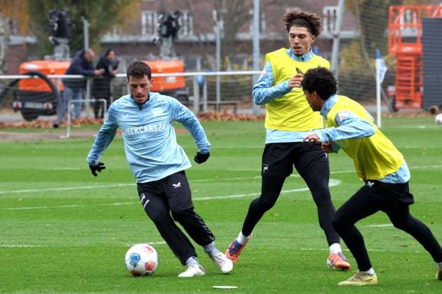 DEU, DFL, 2 FBL Hertha BSC, Training, 10 11 2025, Sportforum, Berlin, DEU, DFL, 2 FBL Hertha BSC, Training, im Bild Diego Demme Hertha BSC Berlin 6 , Nachwuchs DFL regulations prohibit any use of Photographs as image sequences and or quasi video nordphotoxGmbHx xEngler nph00076