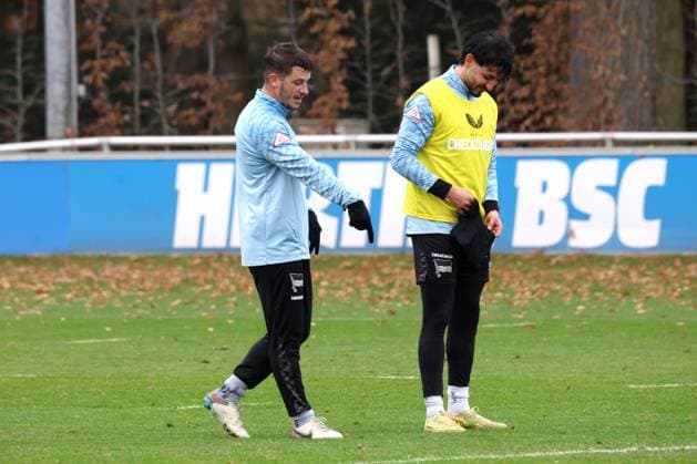 DEU, DFL, 2 FBL Hertha BSC, Training, 10 11 2025, Sportforum, Berlin, DEU, DFL, 2 FBL Hertha BSC, Training, im Bild Diego Demme Hertha BSC Berlin 6 , Kevin Sessa Hertha BSC Berlin 8 DFL regulations prohibit any use of Photographs as image sequences and or quasi video nordphotoxGmbHx xEngler nph00076