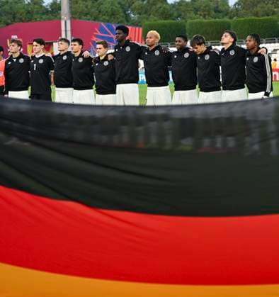 RECORD DATE NOT STATED El Salvador v Germany Group G- FIFA U-17 World Cup Qatar 2025 Starting players of Germany line up prior to the FIFA U-17 World Cup Qatar 2025 Group G match between El Salvador and Germany in Doha, Qatar, on November 10, 2025. DOHA Qatar Copyright: xNOUSHADxTHEKKAYILx