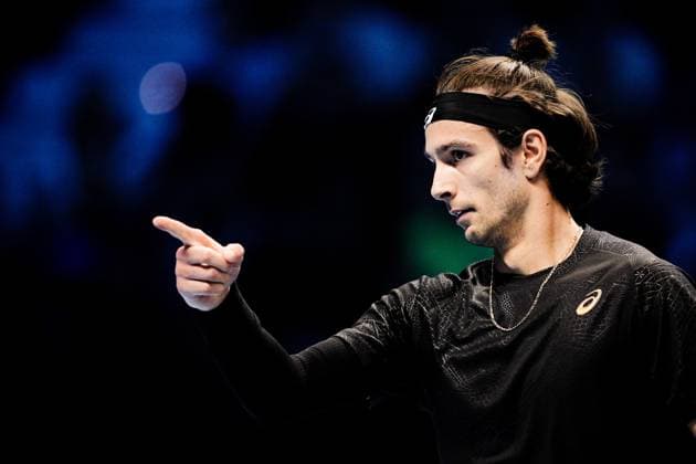 Italy s Lorenzo Musetti react during the singles tennis match of the ATP, Tennis Herren World Tour Finals against United StatesÕ Taylor Fritz at the Inalpi Arena in Turin, Italy - Sunday, Nov. 10, 2025. - .  Copyright: xMarcoxAlpozzi LaPressex