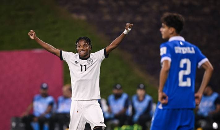 Football, Junior U 17 World Cup 2025 in Doha Qatar Preliminary round 10 11 2025 Group G El Salvador Germany JUBEL Germany Goalscorer to 3 0 Wisdom Mike