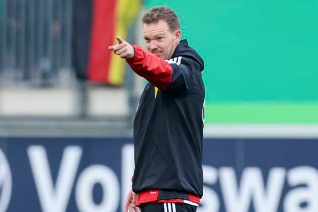 Bundestrainer Julian Nagelsmann (Germany) gestikuliert, , Training der deutschen Fussball Nationalmannschaft, Volkswagen Arena am 10. November 2025 in Wolfsburg, Deutschland. (Foto von Marco Steinbrenner DeFodi Images) Bundestrainer Julian Nagelsmann (Germany) gestures, , Training der deutschen Fussball Nationalmannschaft, Volkswagen Arena, November 10, 2025 in Wolfsburg, Germany. (Photo by Marco Steinbrenner DeFodi Images) DFL regulations prohibit any use of photographs as image sequences and or quasi-video. National coach Julian Nagelsmann Germany gestures, , Training of the German national soccer team, Volkswagen Arena on November 10, 2025 in Wolfsburg, Germany Photo by Marco Steinbrenner DeFodi Images National coach Julian Nagelsmann Germany gestures, , Training of the German national soccer team, Volkswagen Arena, November 10, 2025 in Wolfsburg, Germany Photo by Marco Steinbrenner DeFodi Images DFL regulations prohibit any use of photographs as image sequences and or quasi video