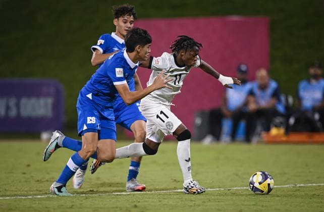 Football, Junior U 17 World Cup 2025 in Doha Qatar Preliminary Round 10 11 2025 Group G El Salvador Germany Wisdom Mike lre, Germany scores the goal here for 3 0 against Emerson Guardado li, El Salvador