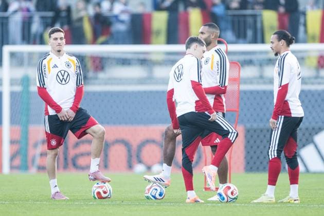 DFB Mens Training Camp Public Training 10 11 2025 Said El Mala Germany , Jonathan Tah Germany , Florian Wirtz Germany and Leroy Sane Germany DFB Mens Training Camp Public Training, Wolfsburg, AOK Stadion on 10 11 2025 Copyright: xBEAUTIFULxSPORTS Wunderlx