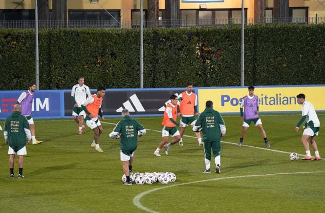 The players during the Italia team Training session at federal technical center of Coverciano, center Italy, Florence -Monday, November 10, 2025. - Soccer  Copyright: xMarcoxBucco LaxPressex
