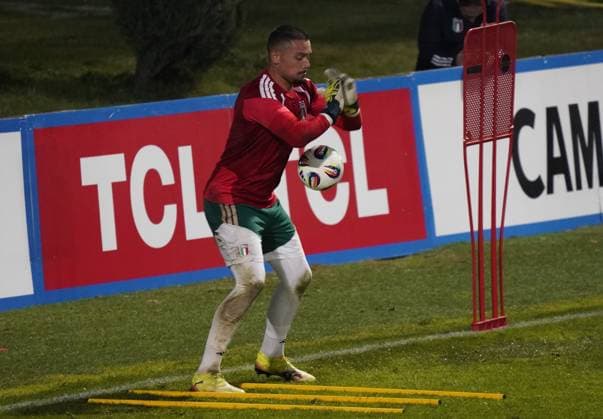 Elia Caprile during the Italia team Training session at federal technical center of Coverciano, center Italy, Florence -Monday, November 10, 2025. - Soccer  Copyright: xMarcoxBucco LaxPressex
