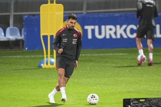Turkish National Football Team training session ISTANBUL, TURKIYE - NOVEMBER 10: Kaan Ayhan of Turkiye attends a training session ahead of 2026 FIFA World Cup, WM, Weltmeisterschaft, Fussball European Qualifiers Group E match between Turkiye and Bulgaria at the TFF Hasan Dogan Facilities in Istanbul, Turkiye on November 10, 2025. Arife Karakum Anadolu Istanbul Turkey. Editorial use only. Please get in touch for any other usage.  Copyright: x2025xAnadoluxArifexKarakumx