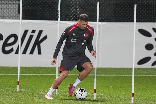 Turkish National Football Team training session ISTANBUL, TURKIYE - NOVEMBER 10: Mert Muldur of Turkiye attends a training session ahead of 2026 FIFA World Cup, WM, Weltmeisterschaft, Fussball European Qualifiers Group E match between Turkiye and Bulgaria at the TFF Hasan Dogan Facilities in Istanbul, Turkiye on November 10, 2025. Arife Karakum Anadolu Istanbul Turkey. Editorial use only. Please get in touch for any other usage.  Copyright: x2025xAnadoluxArifexKarakumx