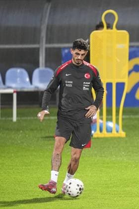 Turkish National Football Team training session ISTANBUL, TURKIYE - NOVEMBER 10: Samet Akaydin of Turkiye attends a training session ahead of 2026 FIFA World Cup, WM, Weltmeisterschaft, Fussball European Qualifiers Group E match between Turkiye and Bulgaria at the TFF Hasan Dogan Facilities in Istanbul, Turkiye on November 10, 2025. Arife Karakum Anadolu Istanbul Turkey. Editorial use only. Please get in touch for any other usage.  Copyright: x2025xAnadoluxArifexKarakumx