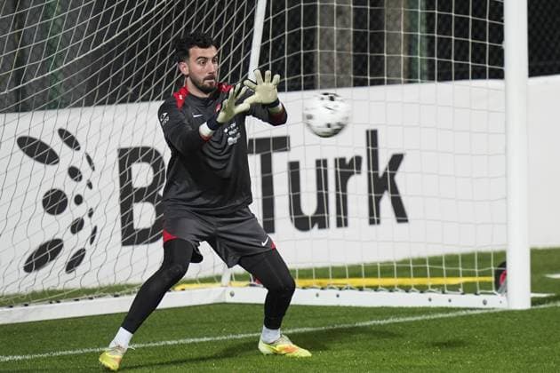 Turkish National Football Team training session ISTANBUL, TURKIYE - NOVEMBER 10: Muhammet Sengezer of Turkiye attends a training session ahead of 2026 FIFA World Cup, WM, Weltmeisterschaft, Fussball European Qualifiers Group E match between Turkiye and Bulgaria at the TFF Hasan Dogan Facilities in Istanbul, Turkiye on November 10, 2025. Arife Karakum Anadolu Istanbul Turkey. Editorial use only. Please get in touch for any other usage.  Copyright: x2025xAnadoluxArifexKarakumx