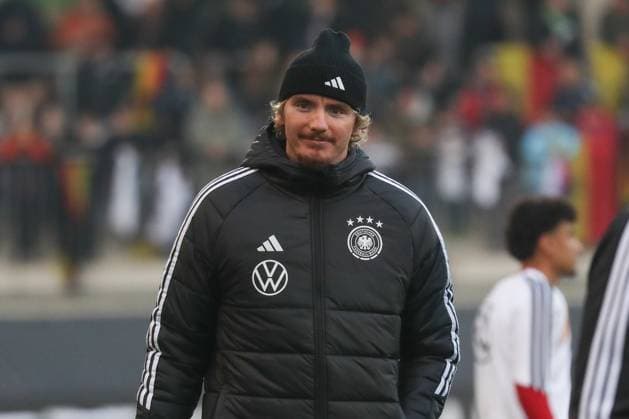 10 11 2025, xgox, Football German National Team Public Training emspor, v l Nick Woltemade Germany, DFL DFB REGULATIONS PROHIBIT ANY USE OF PHOTOGRAPHS as IMAGE SEQUENCES and or QUASI VIDEO Wolfsburg