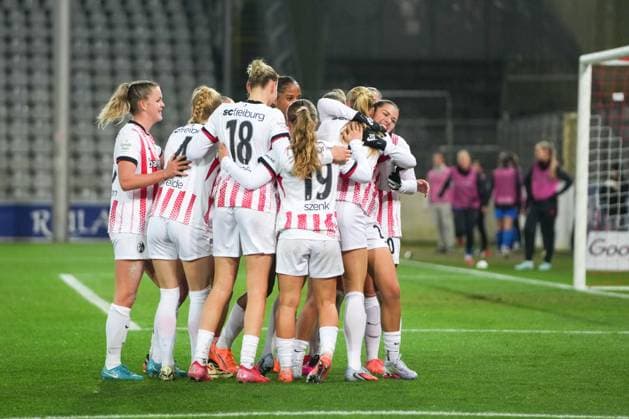 Google Pixel Womens Bundesliga SC Freiburg vs Bayer 04 Leverkusen, 10 11 2025 Goal celebration Tessa Blumenberg SC Freiburg, 7 to 1 1 Google Pixel Womens Bundesliga SC Freiburg vs Bayer 04 Leverkusen, Dreisamstadion, 10 11 2025 DFB DFL REGULATIONS PROHIBIT ANY USE OF PHOTOGRAPHS AS IMAGE SEQUENCES AND OR QUASI VIDEO Copyright: xBEAUTIFULxSPORTS Boscox