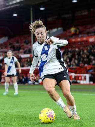 Veatriki Sarri (27 Birmingham City) on the ball during the Barclays Womens Super League 2 football match between Nottingham Forest and Birmingham City at The City Ground in Nottingham, England Copyright: xNataliexMincher SPPx Sportspressphoto_SPR60807