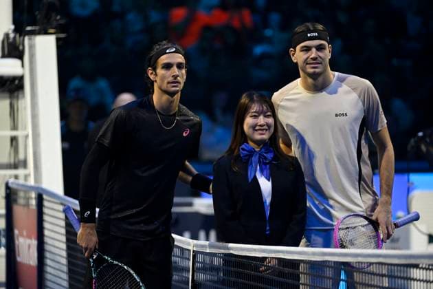 10th November 2025; Palasport Olimpico Arena, Turin, Italy; Nitto ATP, Tennis Herren Finals Tennis 2025; Taylor Fritz of the United States plays a backhand against Lorenzo Musetti of Italy  BestxImages