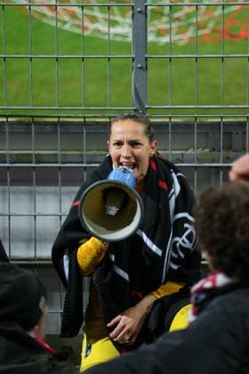 Tessa Blumenberg SC Freiburg, 07 and Laura Benkarth SC Freiburg, 01 celebrate the victory in the curve with the fans , Germany, Soccer, GooglePixel Womens Bundesliga, 10 Matchday, 2025 2026, SC Freiburg vs Bayer 04 Leverkusen, 10 11 2025, Dreisamstadion, Freiburg, Germany DFB REGULATIONS PROHIBIT ANY USE OF PHOTOGRAPHS AS IMAGE SEQUENCES AND OR QUASI VIDEO Freiburg Dreisamstadion Baden Wuerttemberg Germany Copyright: xArnexAmbergx