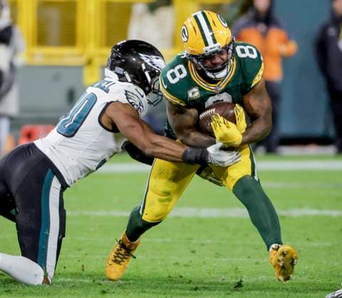 Philadelphia Eagles linebacker Jihaad Campbell (L) brings down Green Bay Packers running back Josh Jacobs (R) in the second half of the NFL, American Football Herren, USA game between the Philadelphia Eagles and the Green Bay Packers at Lambeau Field in Green Bay, Wisconsin on Monday, November 10, 2025. The Eagles defeated the Packers 10-7.  MIL20251110835 TANNENxMAURY