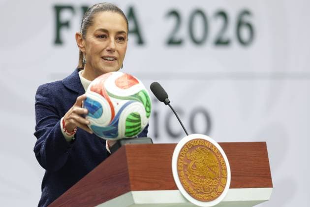 (251111) -- MEXICO CITY, Nov. 11, 2025 -- Mexican President Claudia Sheinbaum speaks during the presentation of the FIFA World Cup, WM, Weltmeisterschaft, Fussball 2026 organization plan in Mexico City, capital of Mexico, on Nov. 10, 2025. ) (SP)MEXICO-MEXICO CITY-FOOTBALL-FIFA WORLD CUP 2026-PRESENTATION FranciscoxCanedo 