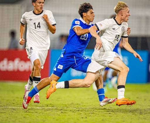 Football FIFA U17, U 17 World Cup Qatar 2025 El Salvador vs Germany Group G Match 61 Lasse Eickel Germany, 19 Adonis CAMPOS El Salvador 20 Toni Langsteiner Germany, 14 Copyright: xRedhaxHosnixSegganix